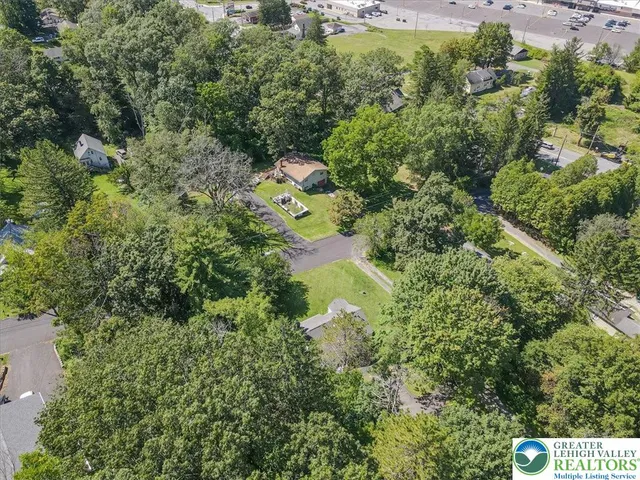 $289,400 | 15 Elm Street, East Stroudsburg, PA 18301