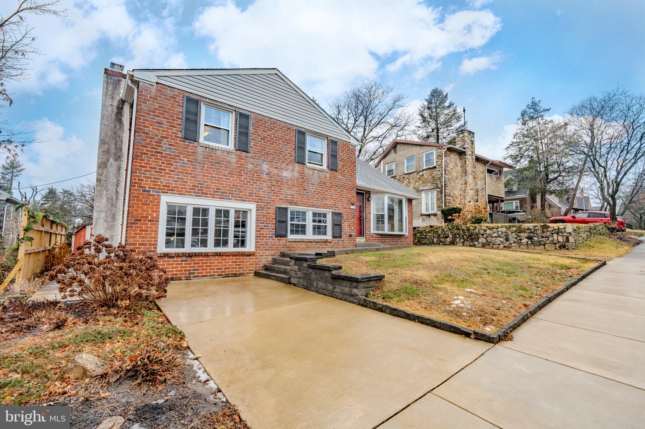 613 Seville Street Philadelphia, PA 19128 - Photo 2 of 37