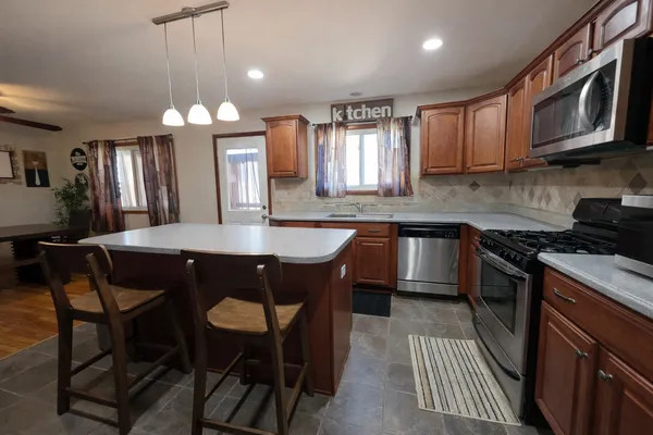 $449,500 | 5-n087 Mary Court, St. Charles, IL 60175