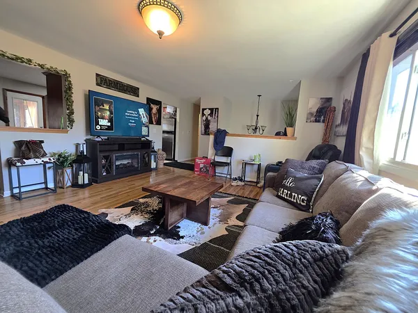 $449,500 | 5-n087 Mary Court, St. Charles, IL 60175