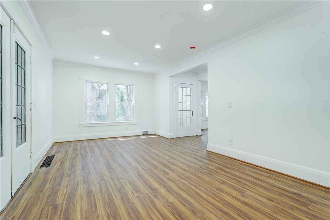 162 Merchants Road Rochester, NY 14609 - Photo 12 of 44 Gallery Image 12