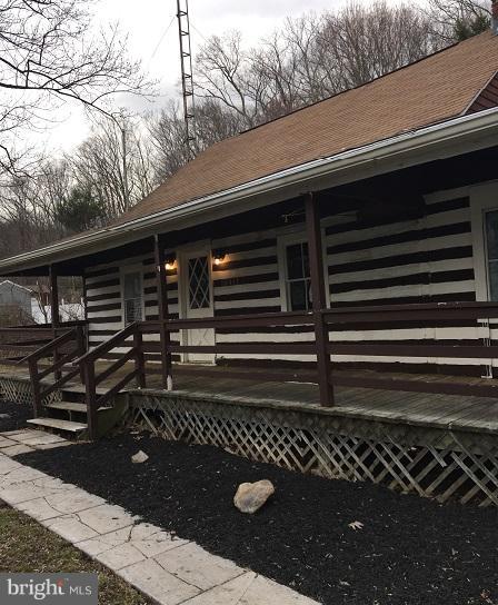 10418 Putman Road Thurmont, MD 21788 - Photo 1 of 26 Exterior (Front)