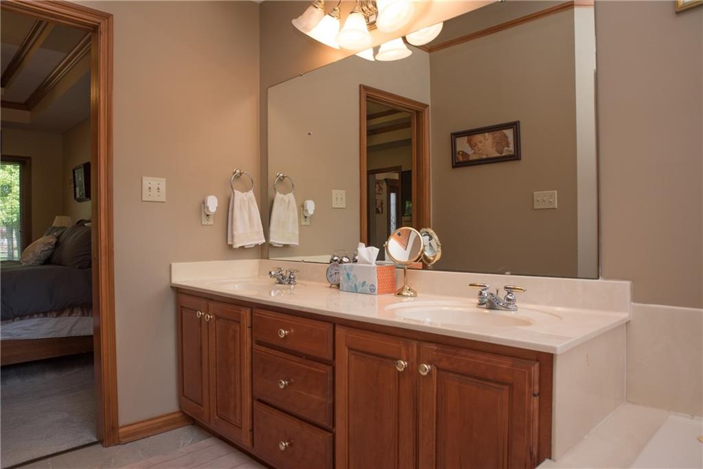 2042 Berry Road Greenwood, IN 46143 - Photo 20 of 48 Gallery Image 20