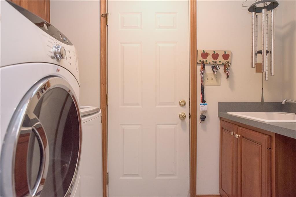 2042 Berry Road Greenwood, IN 46143 - Photo 34 of 48 Gallery Image 34