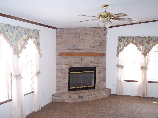 215 Nash Mill Road Fountain Inn, SC 29644 - Photo 3 of 7