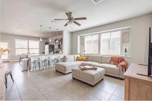 $2,300 | 106 Alford Street, San Marcos, TX 78666