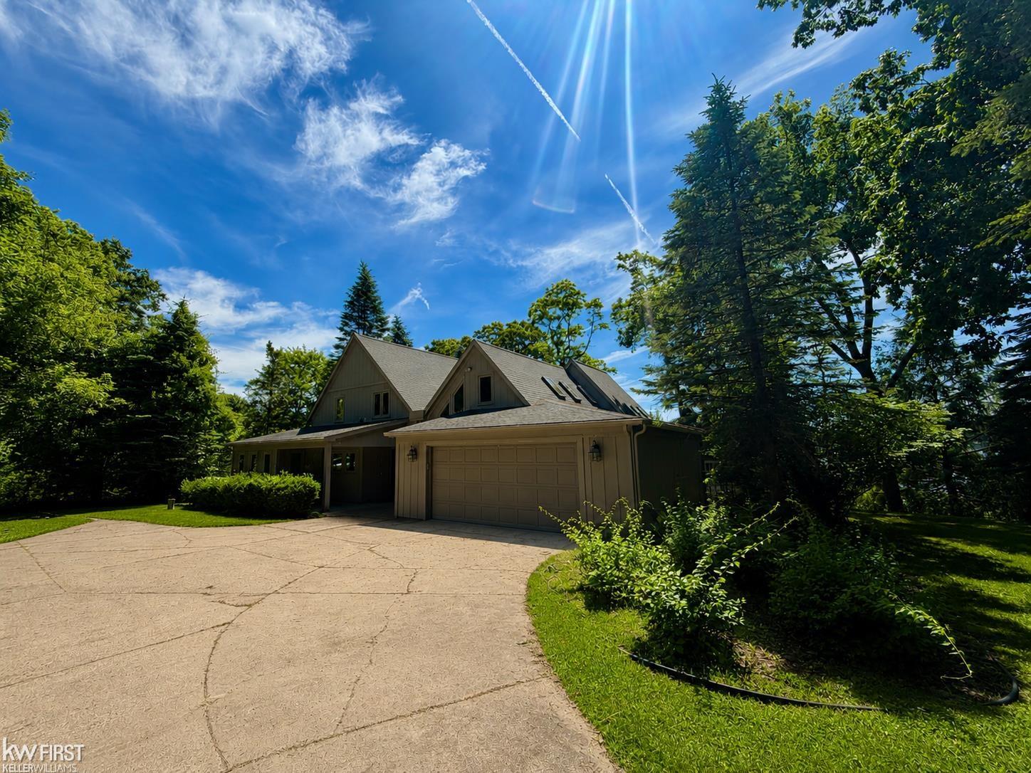 11820 Big Lake Road Davisburg, MI 48350 - Photo 2 of 50