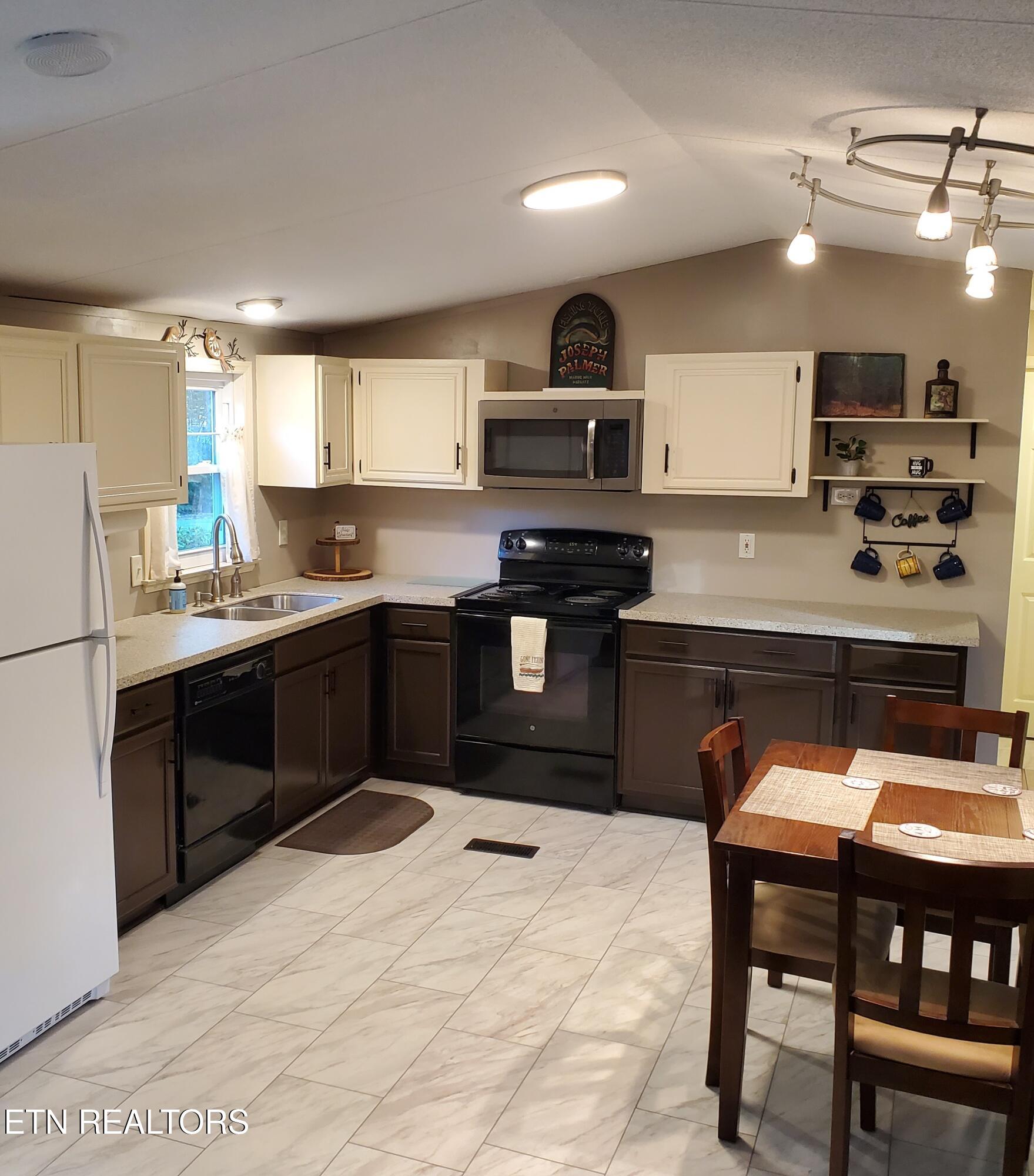 572 Randall Fugate Road Spring City, TN 37381 - Photo 15 of 39 13