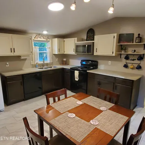 $249,750 | 572 Randall Fugate Road, Spring City, TN 37381