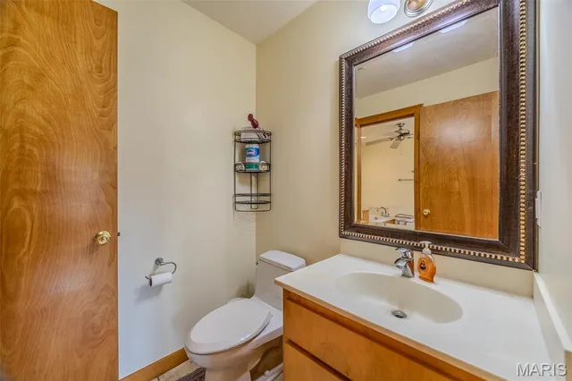 $650,000 | 23643 County Road 32-337, Lebanon, MO 65536