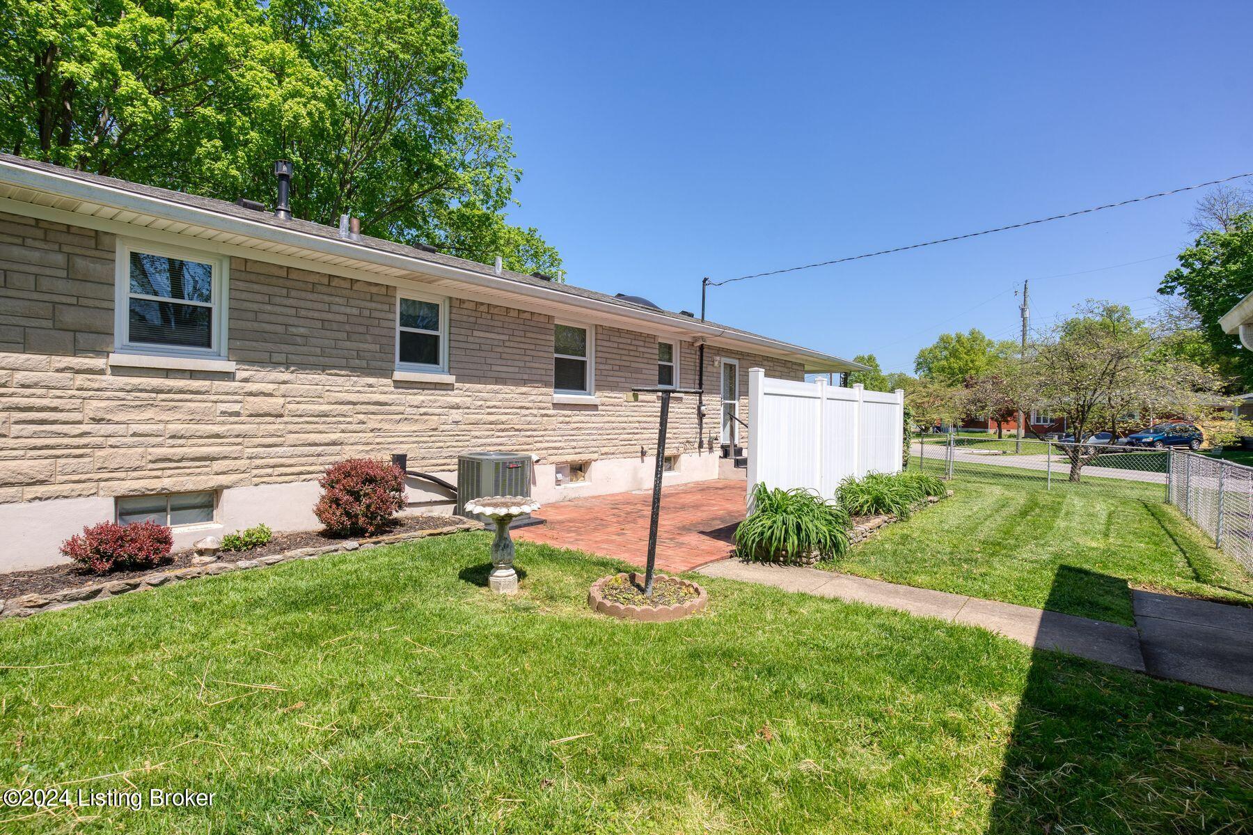 2600 Butler Road Louisville, KY 40216 - Photo 20 of 23 photo_online_020