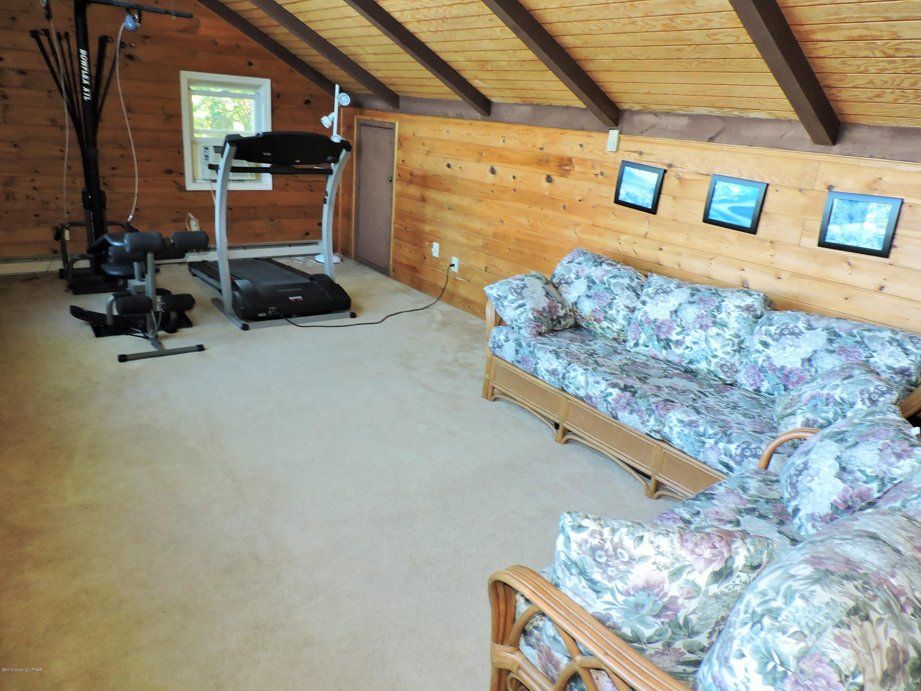 3584 High Crest Road Canadensis, PA 18325 - Photo 33 of 42 Bedroom 4