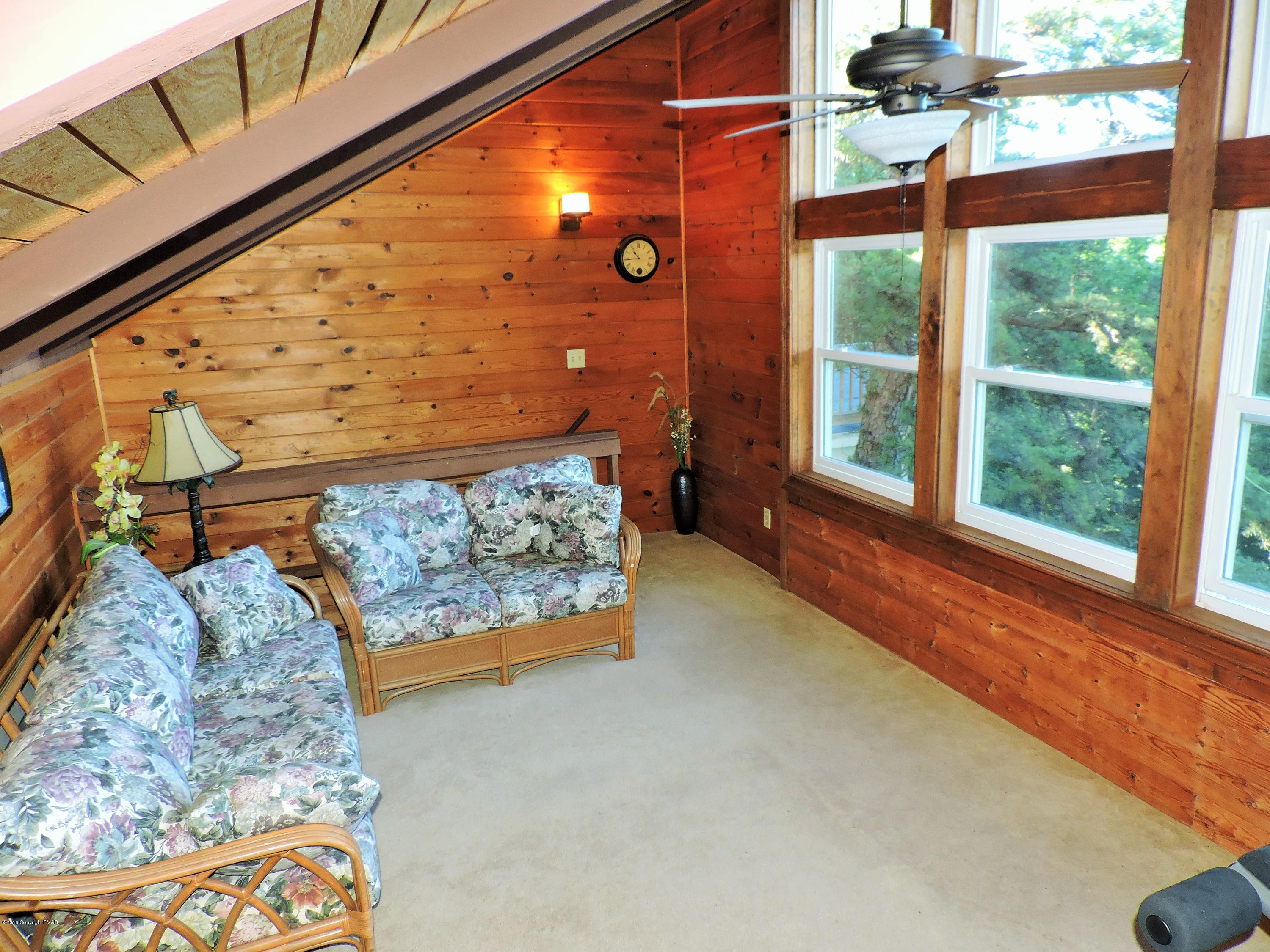 3584 High Crest Road Canadensis, PA 18325 - Photo 34 of 42 Bedroom 4