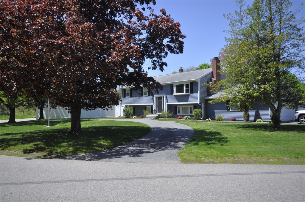 46 Bridle Road Bridgewater, MA 02324 - Photo 1 of 37 Gallery Image 1