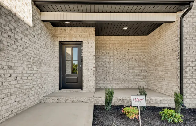 $444,900 | 1052 Ross Farms Boulevard, Clarksville, TN 37043