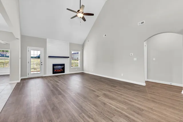 $444,900 | 1052 Ross Farms Boulevard, Clarksville, TN 37043