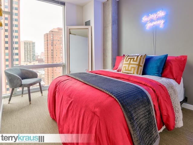 Undisclosed Address Chicago, IL 60610 - Photo 2 of 4