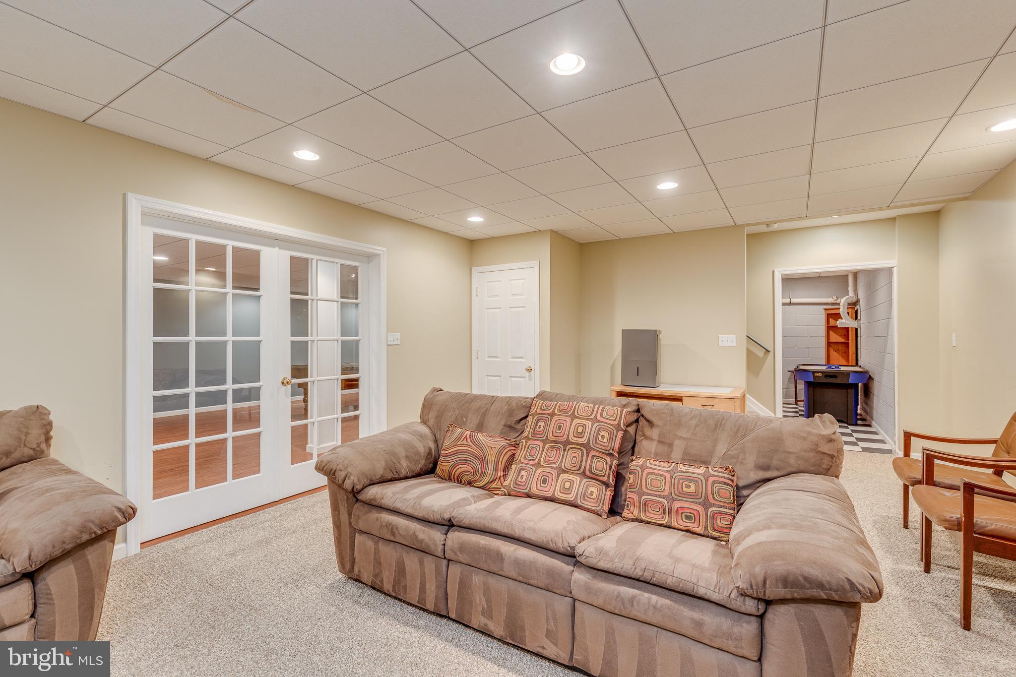 2 Dellaira Court Wrightstown, NJ 08562 - Photo 58 of 93 a living room with furniture and a window