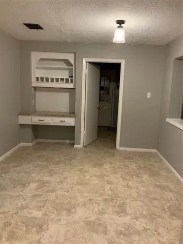 a view of room with an empty space