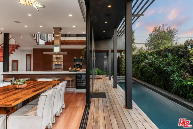 $4,596,000 | 637 Olive Avenue, Venice, CA 90291