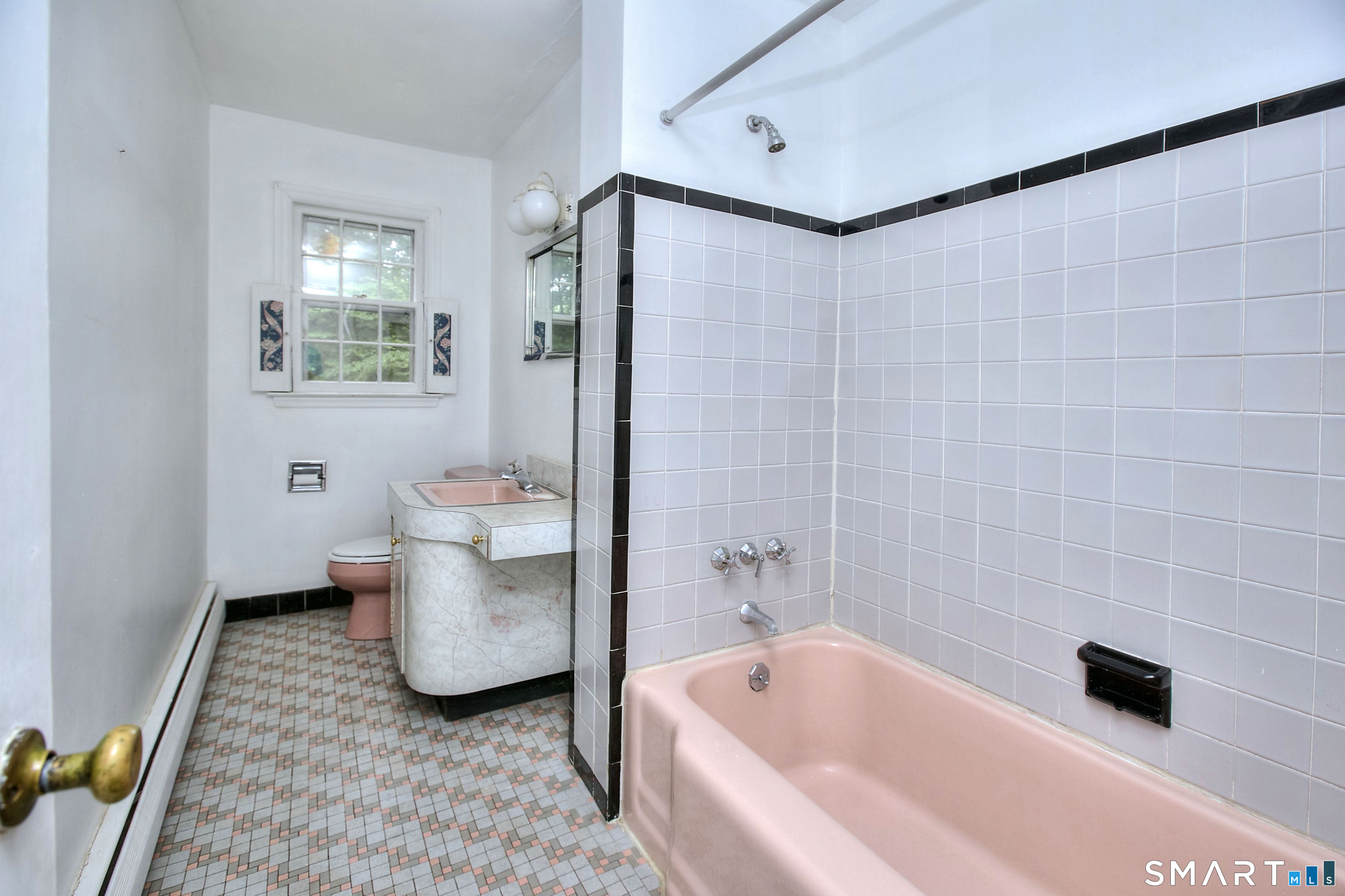 64 Russ Road Trumbull, CT 06611 - Photo 21 of 40
