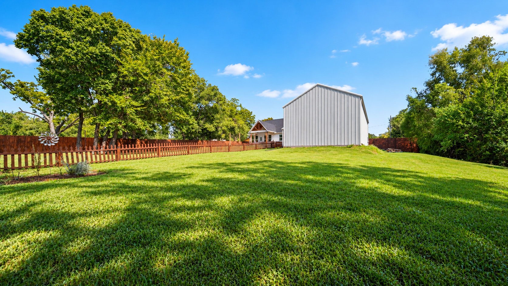 1310 Bridge Street Brenham, TX 77833 - Photo 30 of 43 Gallery Image 30