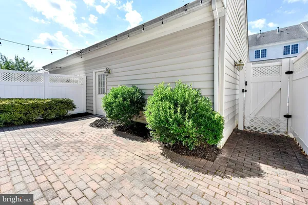 $3,900 | 42485 Regal Wood Drive, Brambleton, VA 20148