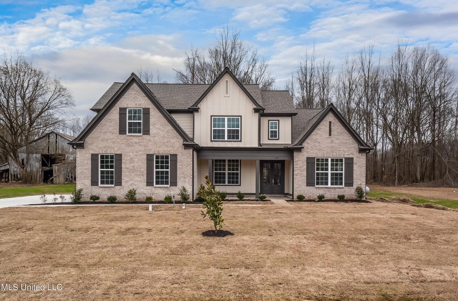 659 Centerline Roper Loop Byhalia, MS 38611 - Photo 1 of 9 Gallery Image 1