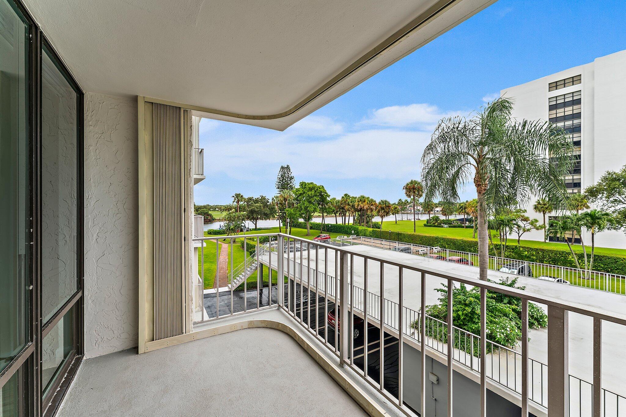 336 Golfview Road, Unit 306 North Palm Beach, FL 33408 - Photo 13 of 42 Lanai