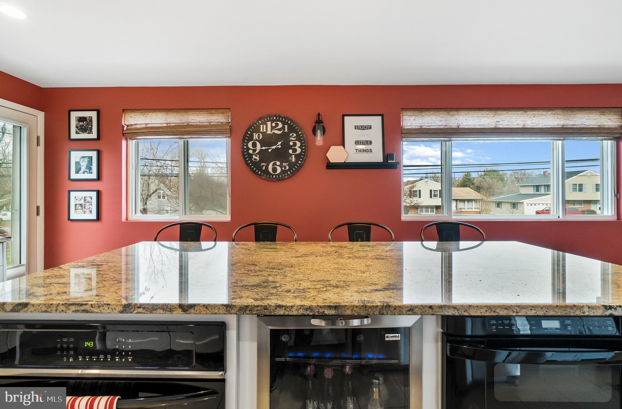 903 Cromwell Bridge Road Baltimore, MD 21286 - Photo 11 of 37 Island Built in Mic, Wall oven & Frig.