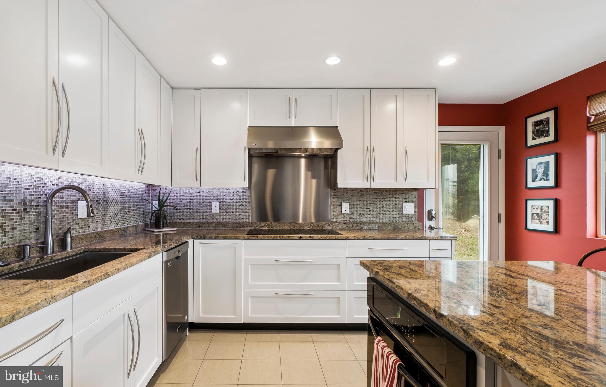 903 Cromwell Bridge Road Baltimore, MD 21286 - Photo 12 of 37 Kitchen