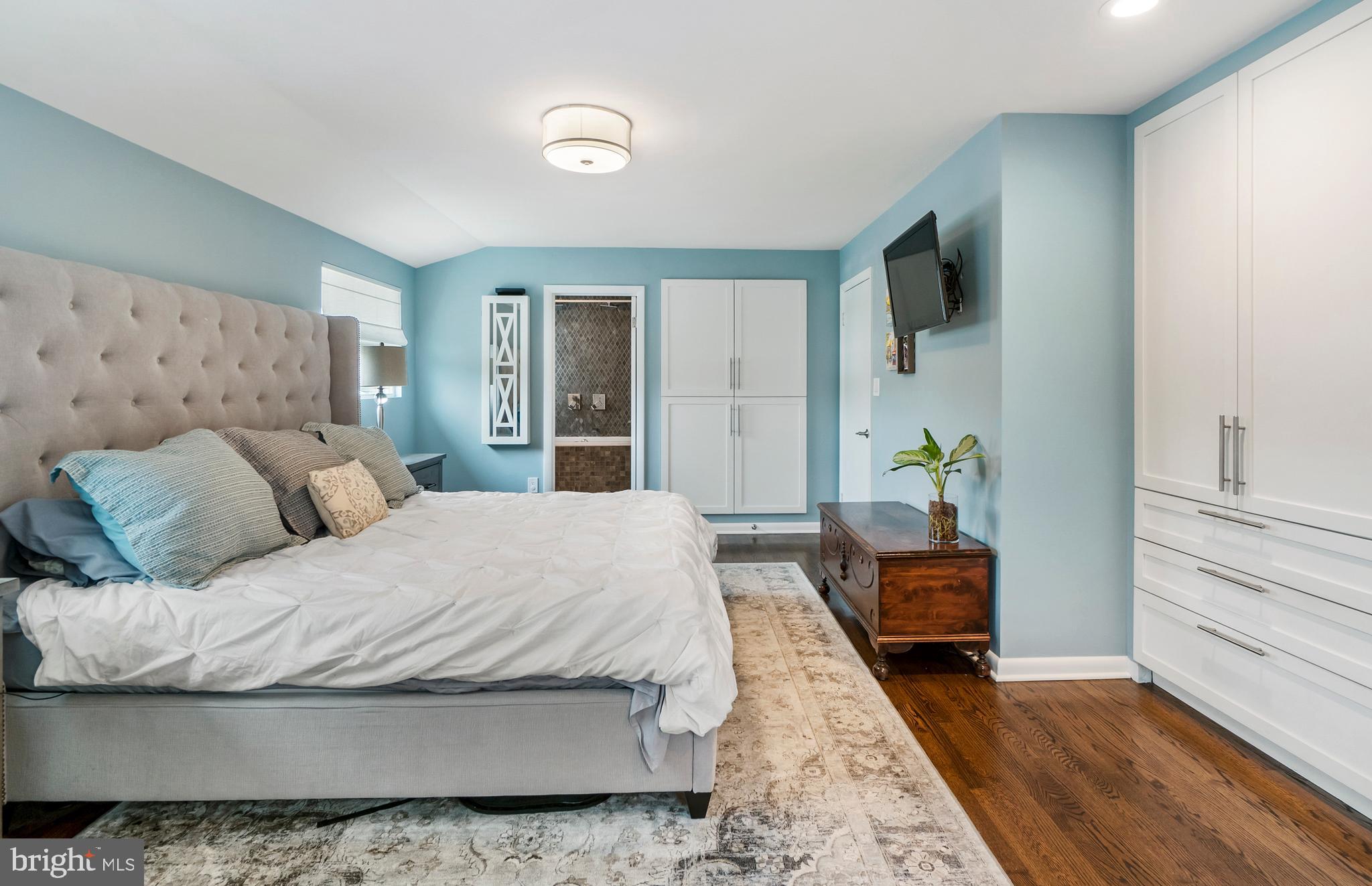 903 Cromwell Bridge Road Baltimore, MD 21286 - Photo 21 of 37 Master Bedroom
