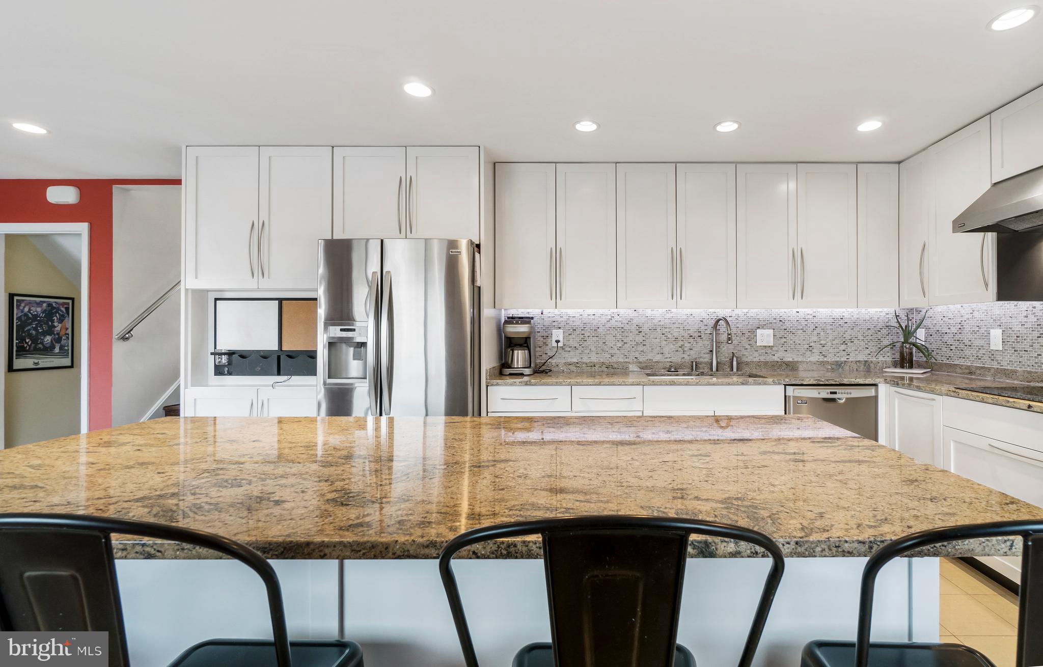 903 Cromwell Bridge Road Baltimore, MD 21286 - Photo 9 of 37 Kitchen Island