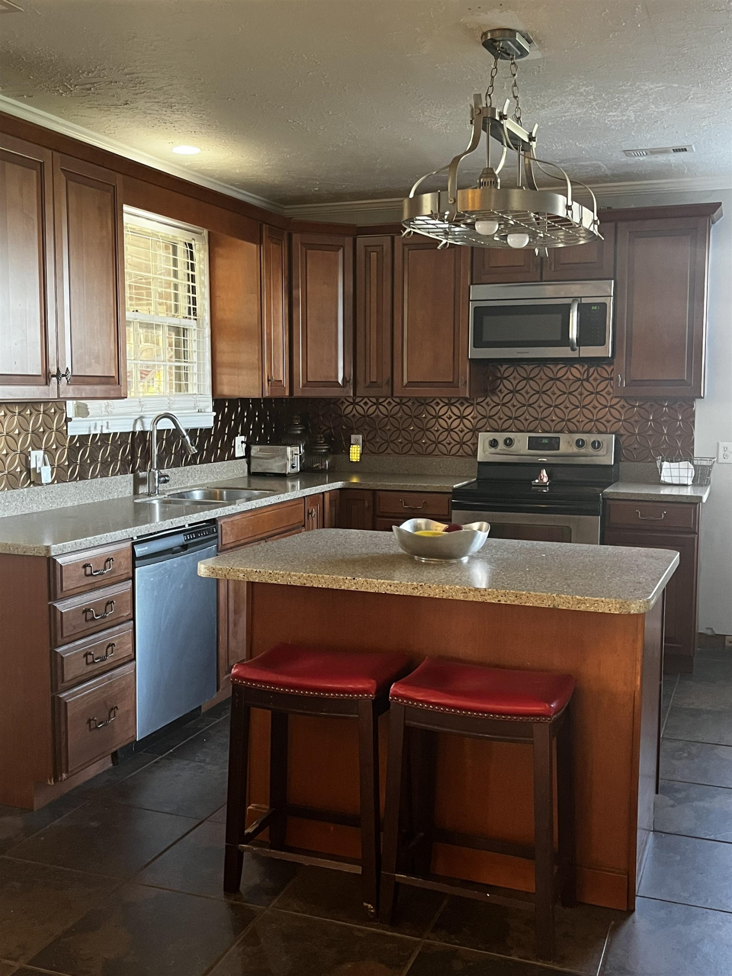 619 South Trenton Street Rutherford, TN 38369 - Photo 8 of 22 a kitchen with a sink stove and microwave