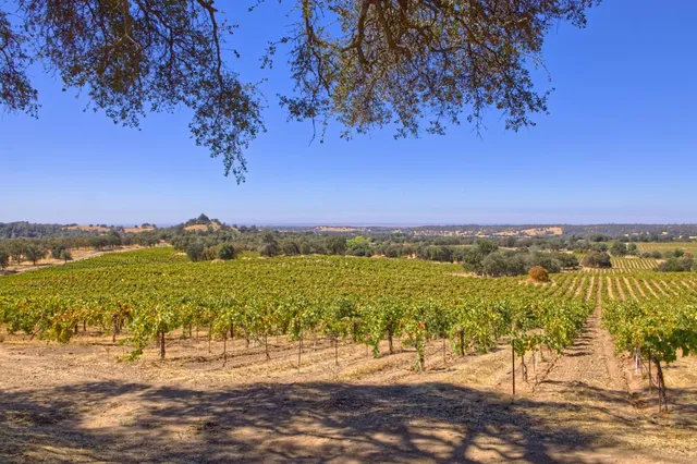 a view of an ocean view