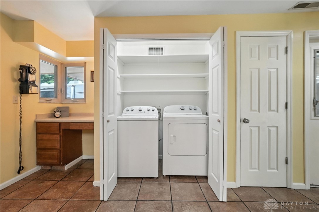 7339 Mohawk Trail Road Dayton, OH 45459 - Photo 10 of 34 Gallery Image 10