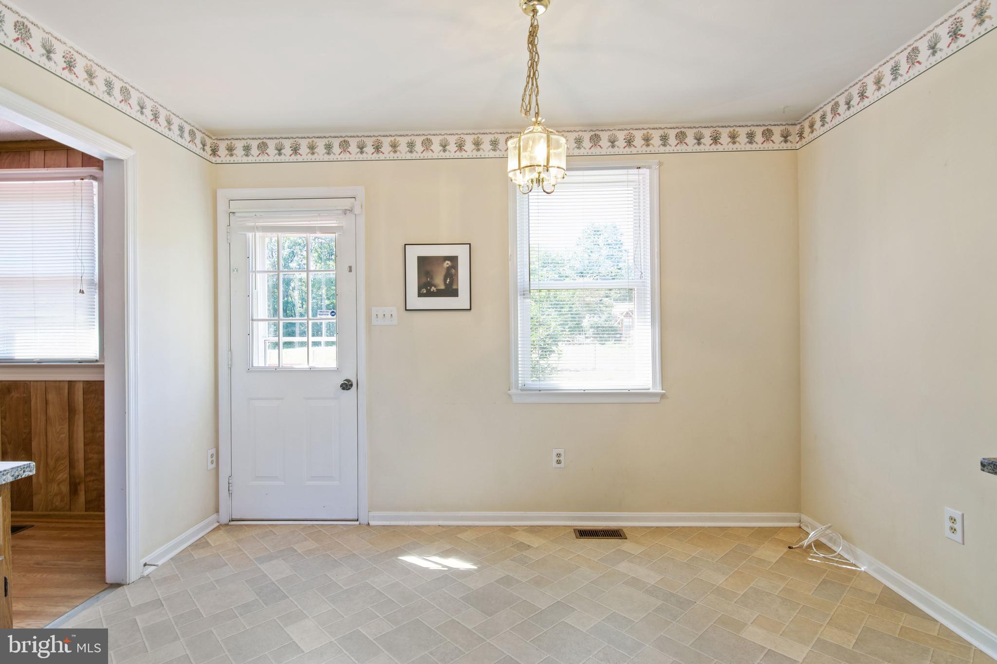 68 Sebastian Road Fredericksburg, VA 22405 - Photo 11 of 30 Breakfast Area
