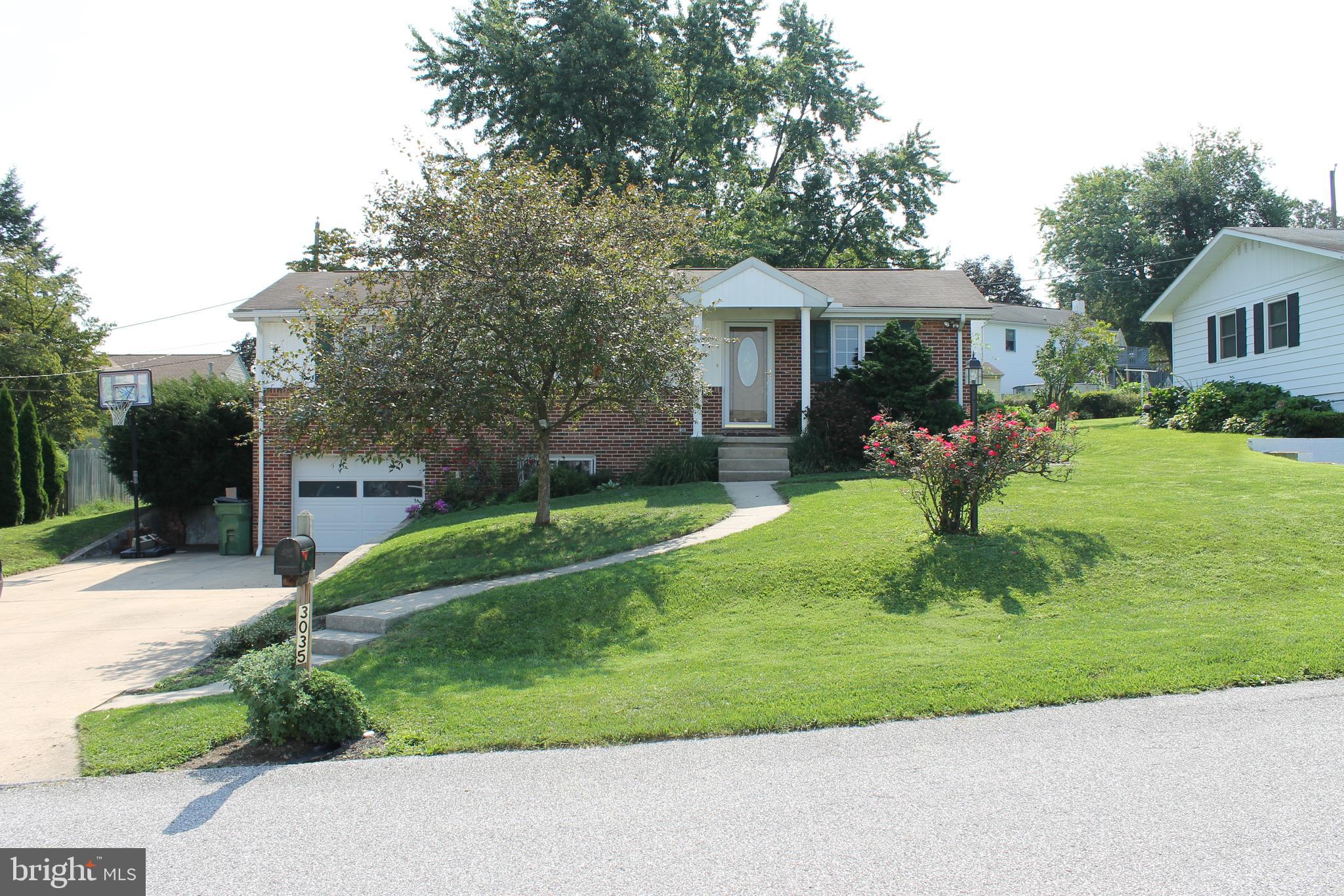 3035 Dundee Road York, PA 17406 - Photo 1 of 36 Gallery Image 1