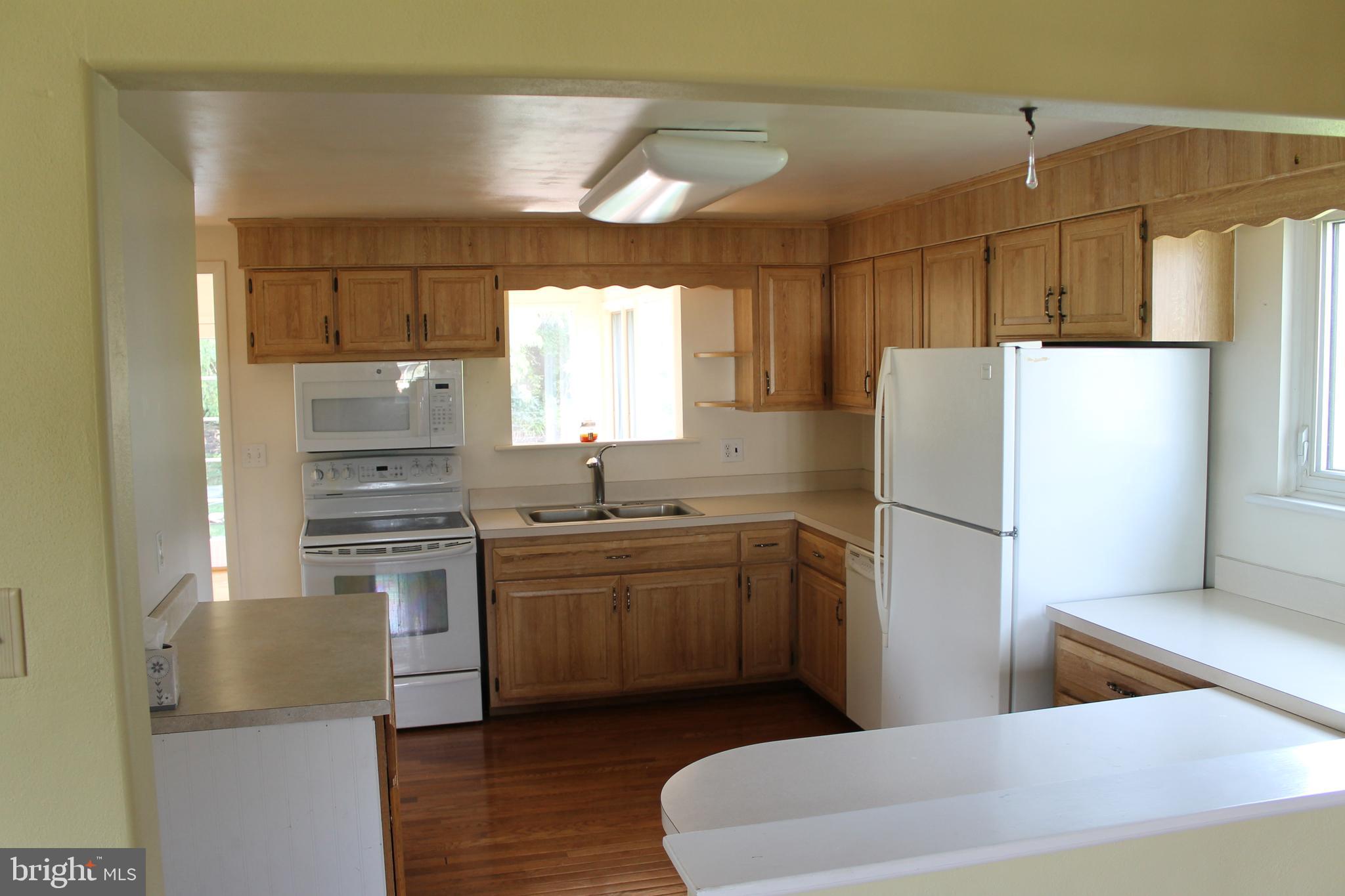 3035 Dundee Road York, PA 17406 - Photo 13 of 36 Gallery Image 13