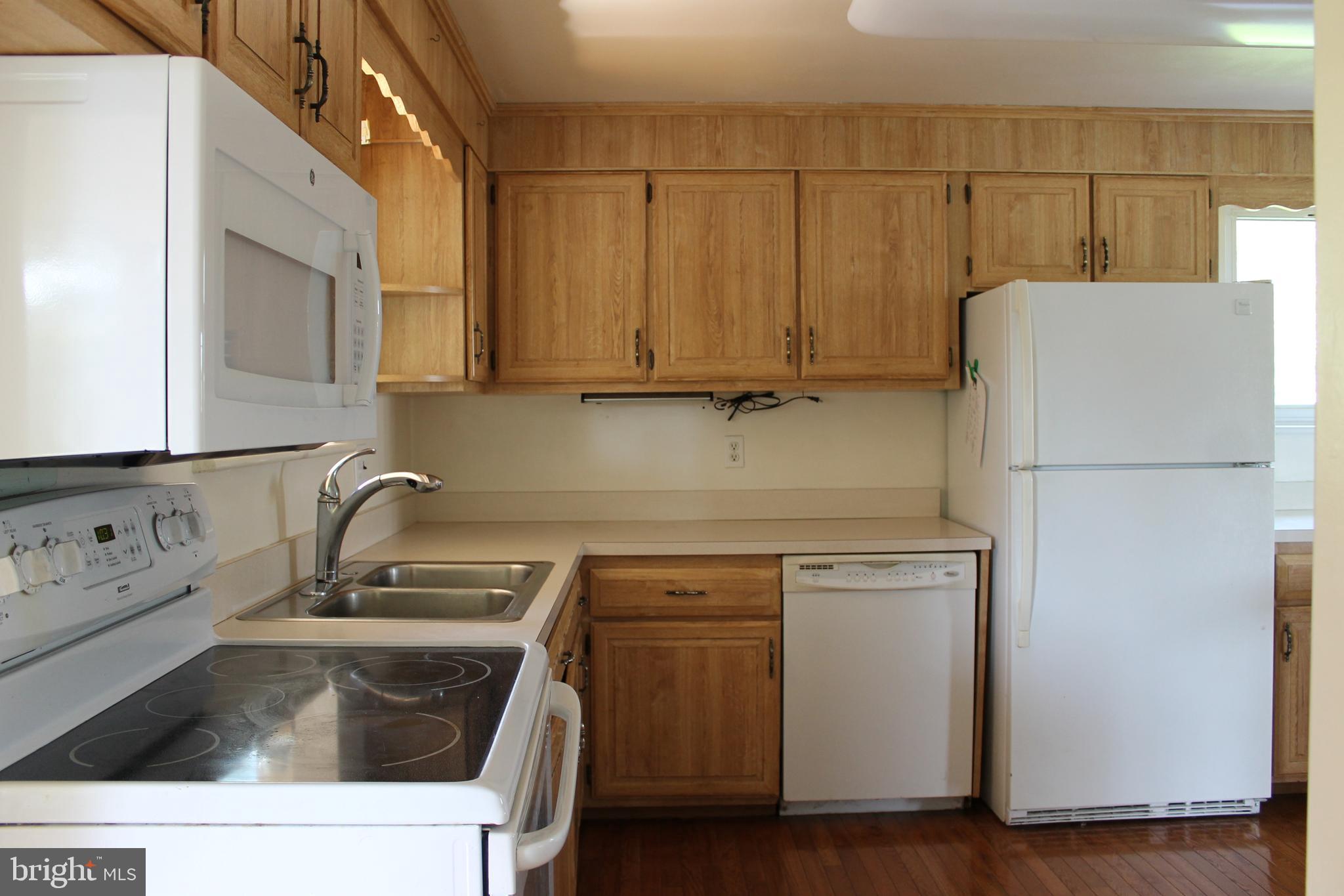 3035 Dundee Road York, PA 17406 - Photo 14 of 36 Gallery Image 14