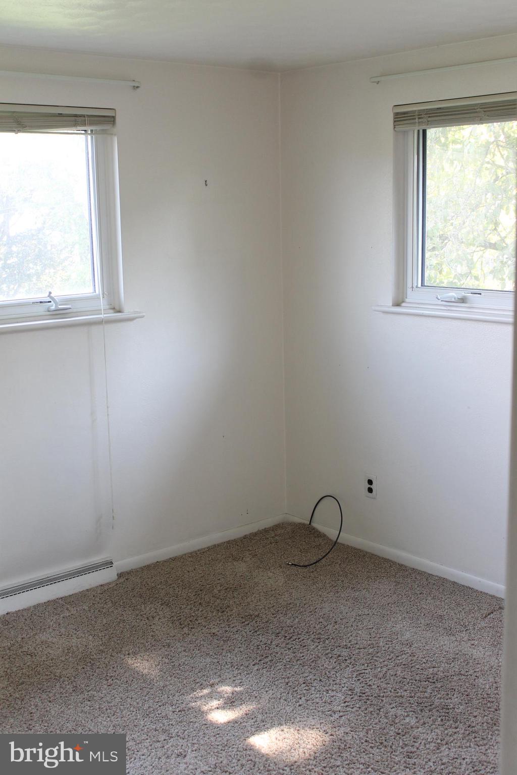 3035 Dundee Road York, PA 17406 - Photo 18 of 36 Gallery Image 18