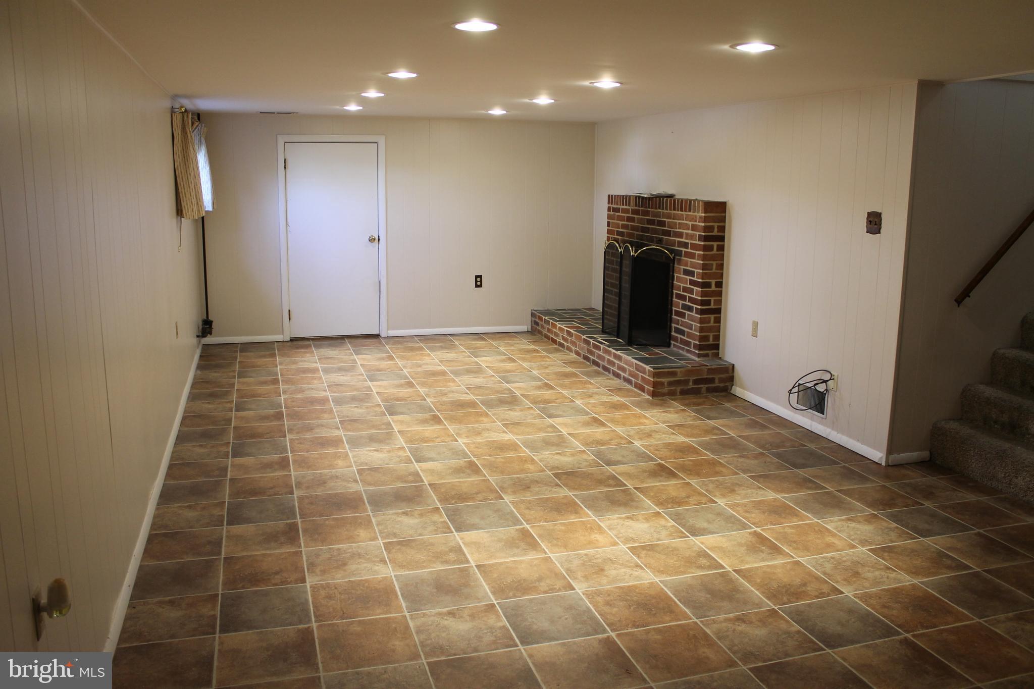 3035 Dundee Road York, PA 17406 - Photo 27 of 36 Gallery Image 27