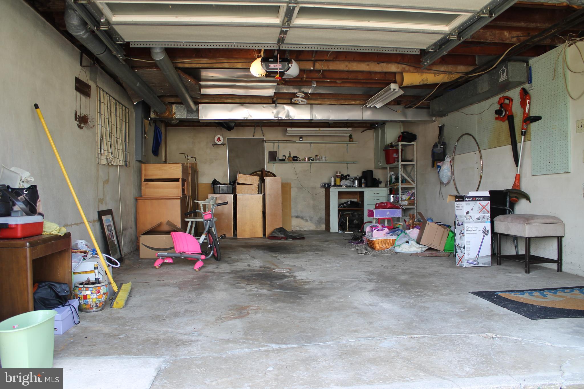 3035 Dundee Road York, PA 17406 - Photo 29 of 36 Gallery Image 29