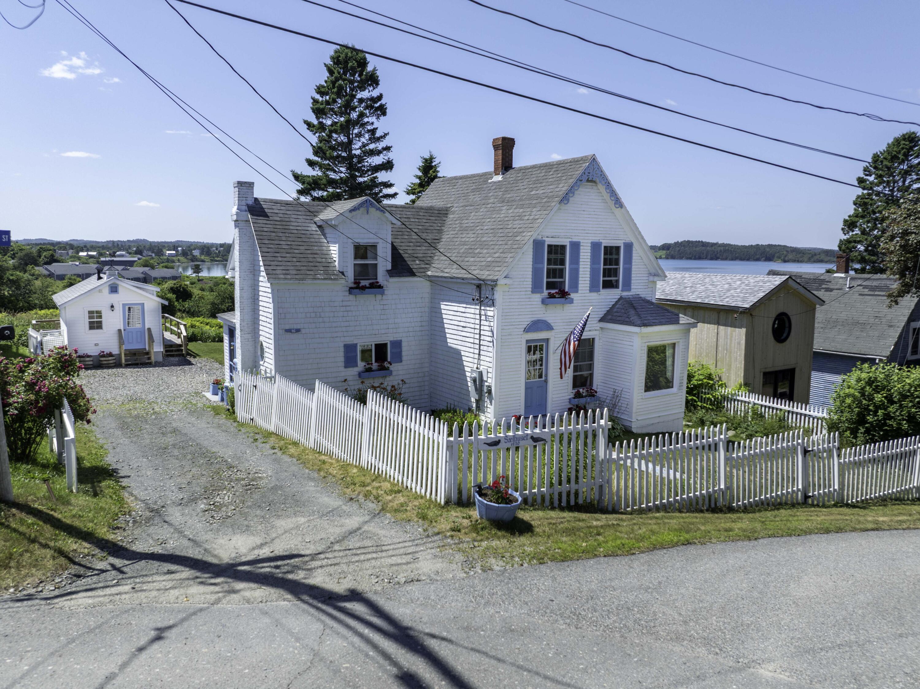16 Monument Street Lubec, ME 04652 - Photo 25 of 63 Main Cottage