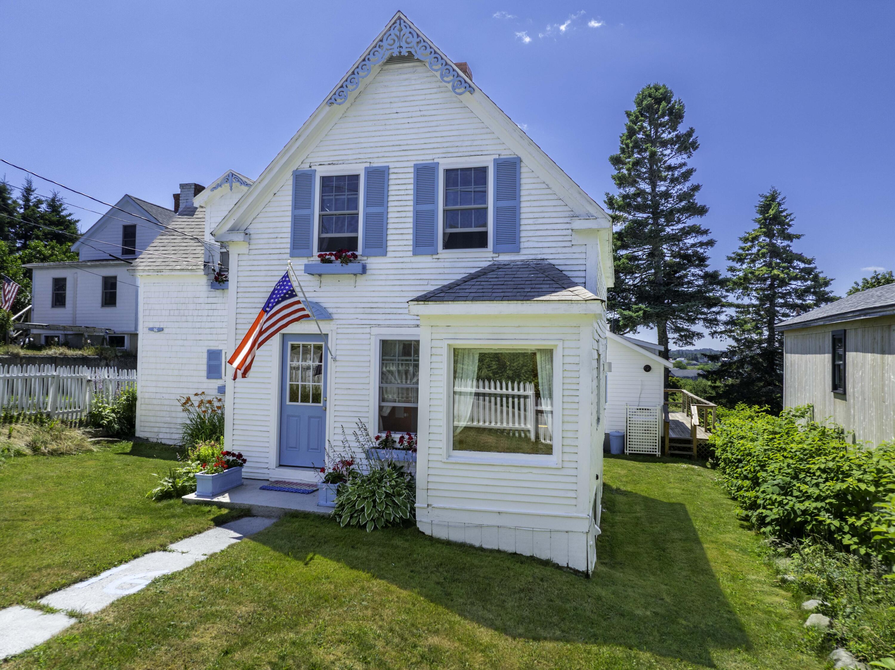 16 Monument Street Lubec, ME 04652 - Photo 29 of 63 Main Cottage