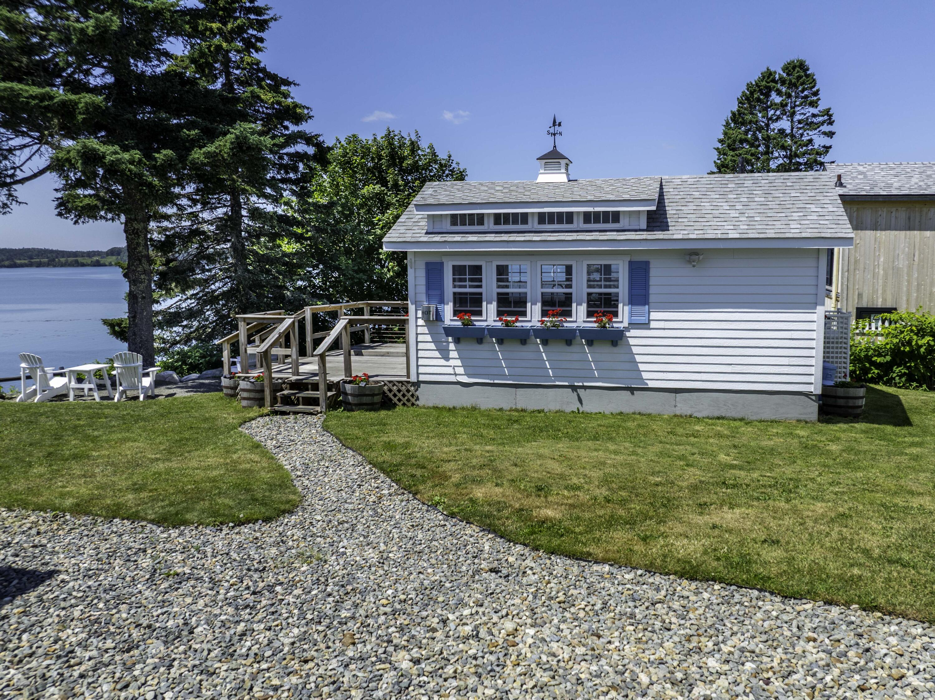 16 Monument Street Lubec, ME 04652 - Photo 5 of 63 Luxury Cottage