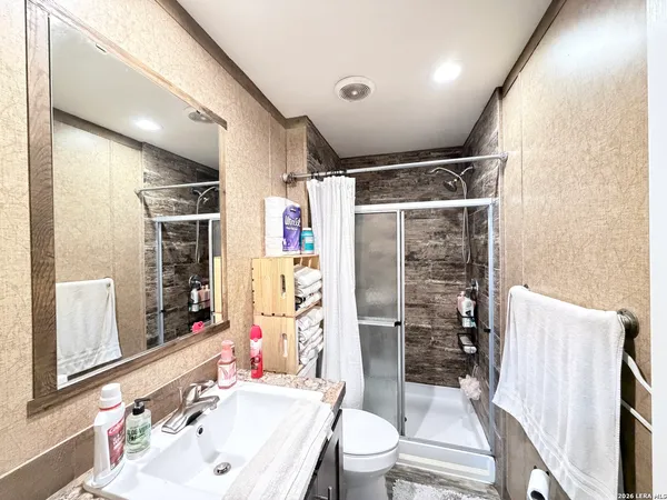 $420,000 | 152 County Roads 2667, Devine, TX 78016