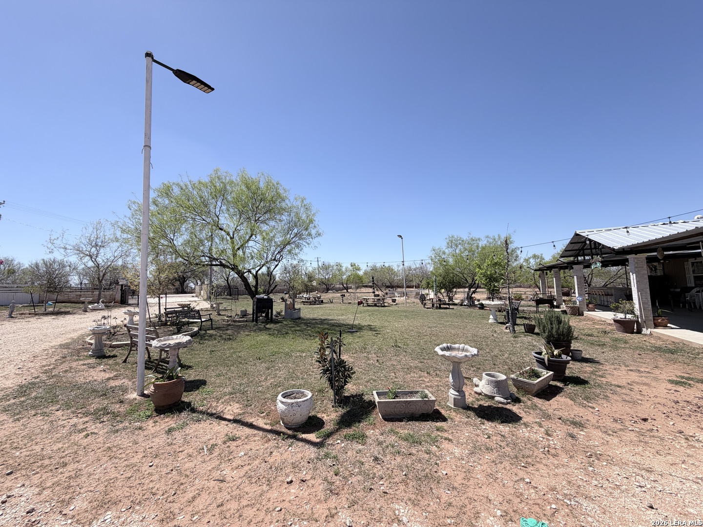 152 County Roads 2667 Devine, TX 78016 - Photo 6 of 51