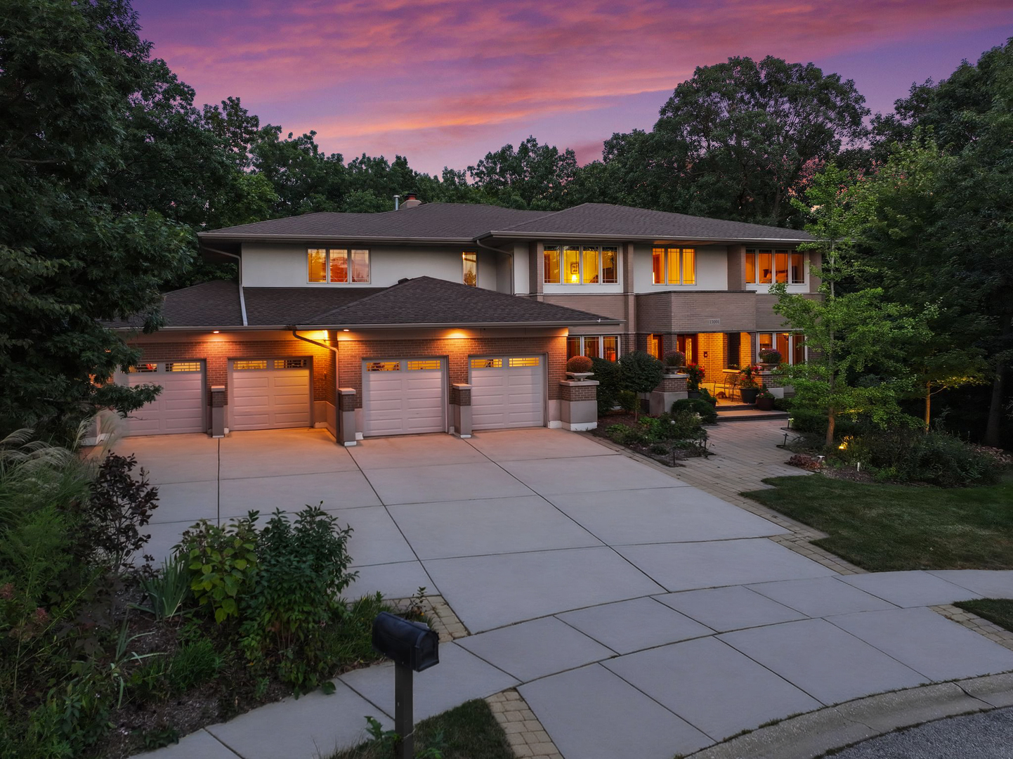 13001 Ravine Drive Lemont, IL 60439 - Photo 2 of 64 Gallery Image 2