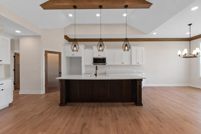 $724,900 | 325 Sandstone Street, Slinger, WI 53086